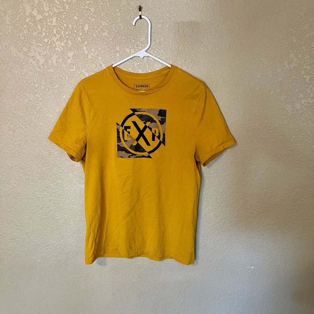 Express Graphic T-shirt